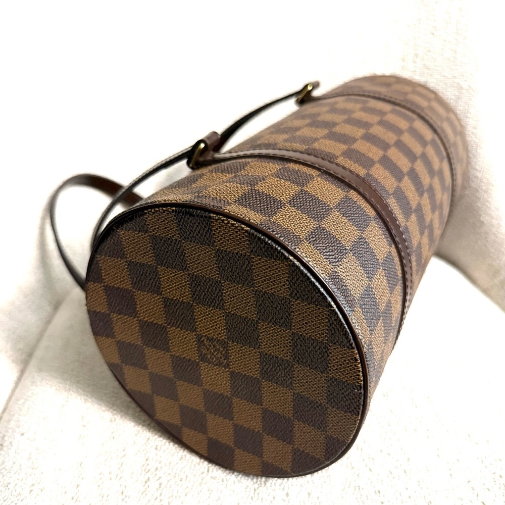 Authentic Louis Vuitton Papillon 30 Damier Ebene
N51303 brown with mini pouch - Picture 14 of 16